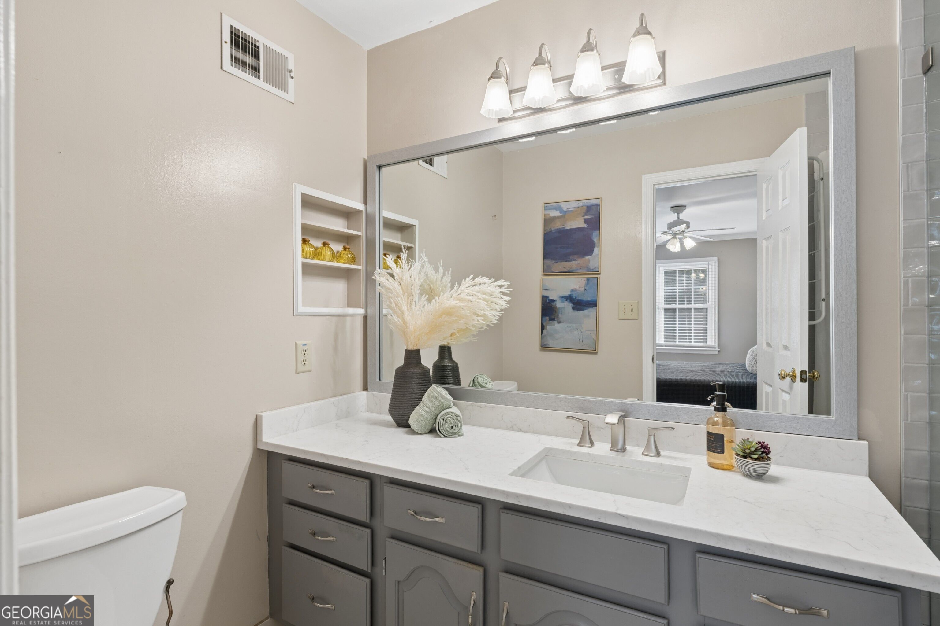 597 Saint James Walk Se Property Photo 28