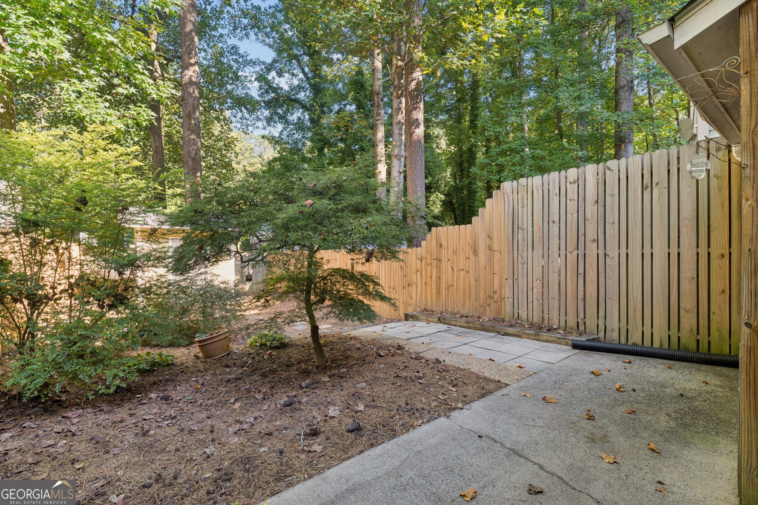 597 Saint James Walk Se Property Photo 31
