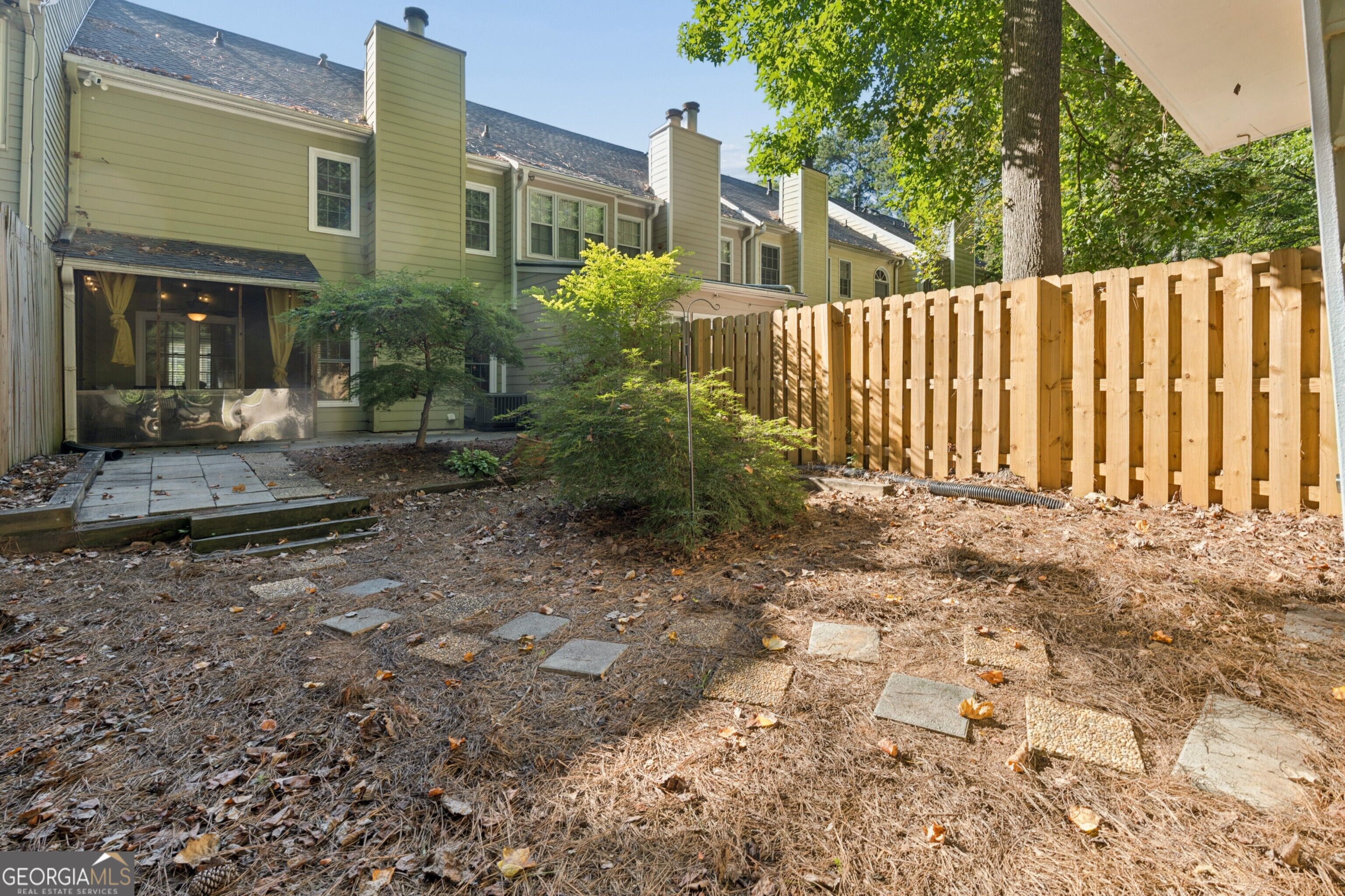 597 Saint James Walk Se Property Photo 33