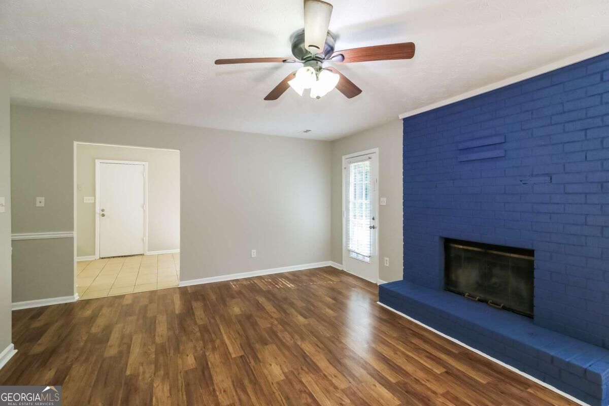 8605 Collins Drive Property Photo 3