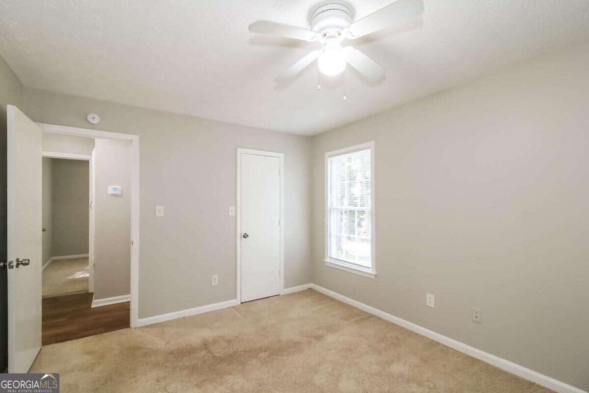 8605 Collins Drive Property Photo 8