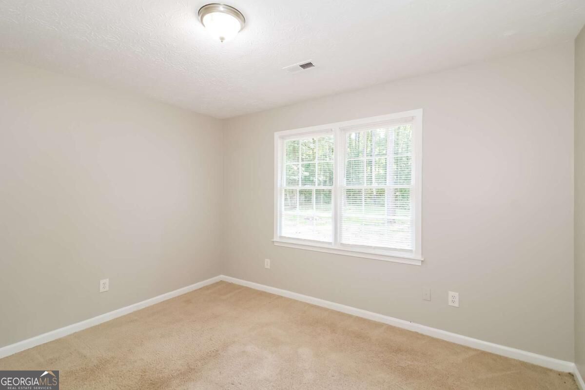 8605 Collins Drive Property Photo 10