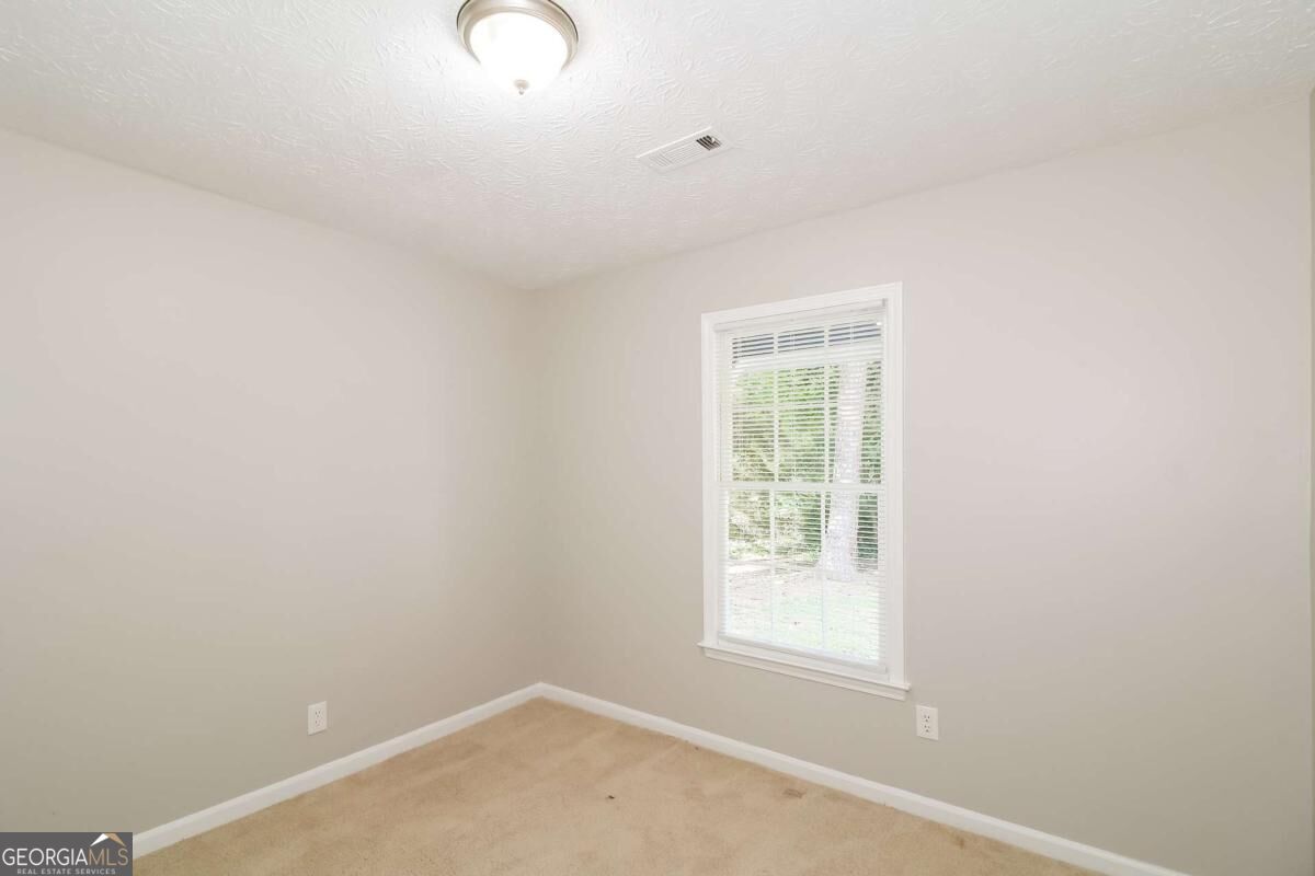 8605 Collins Drive Property Photo 12