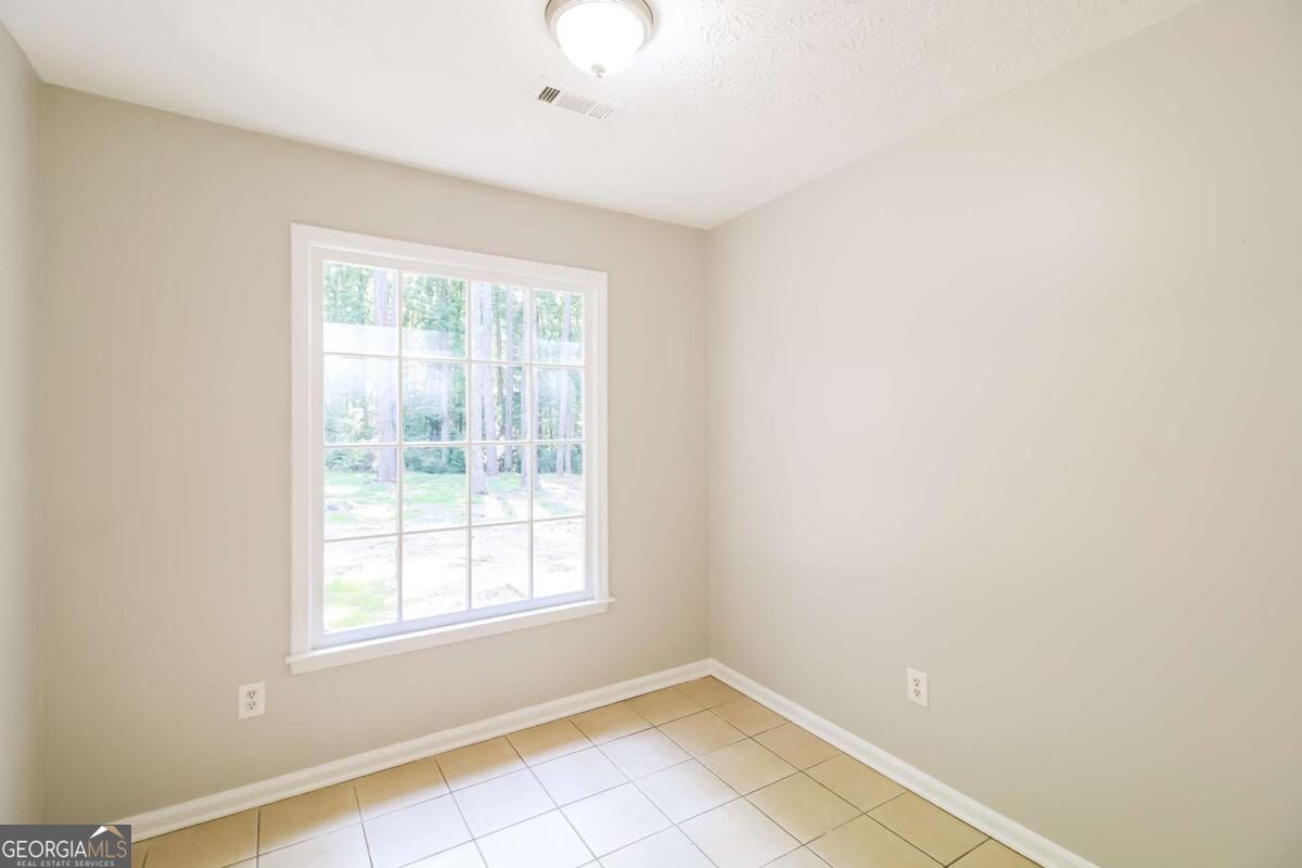 8605 Collins Drive Property Photo 14