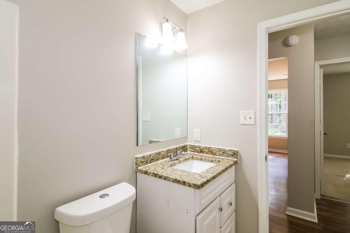 8605 Collins Drive Property Photo 17