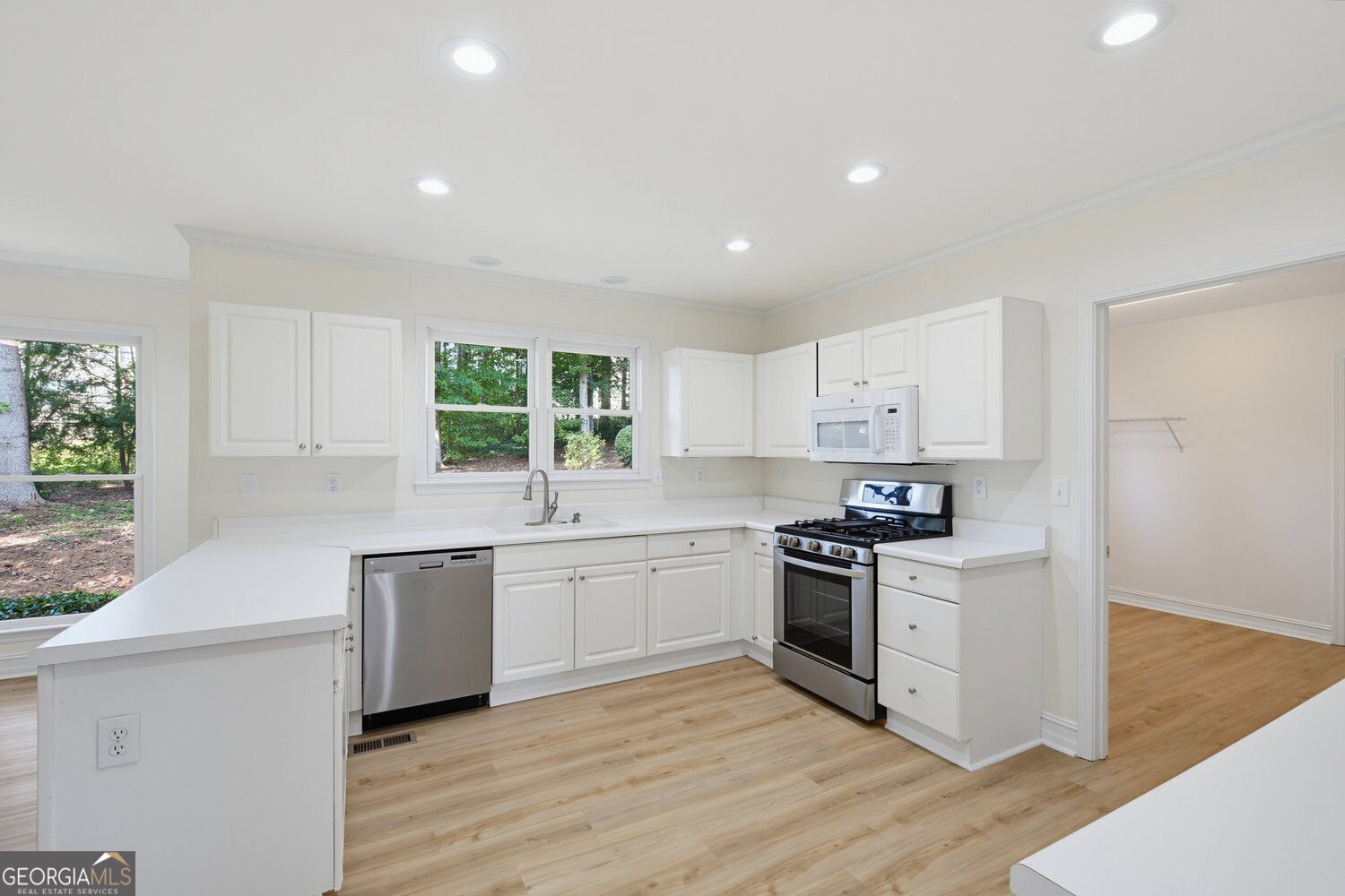 2429 Camden Lake View Nw Property Photo 15