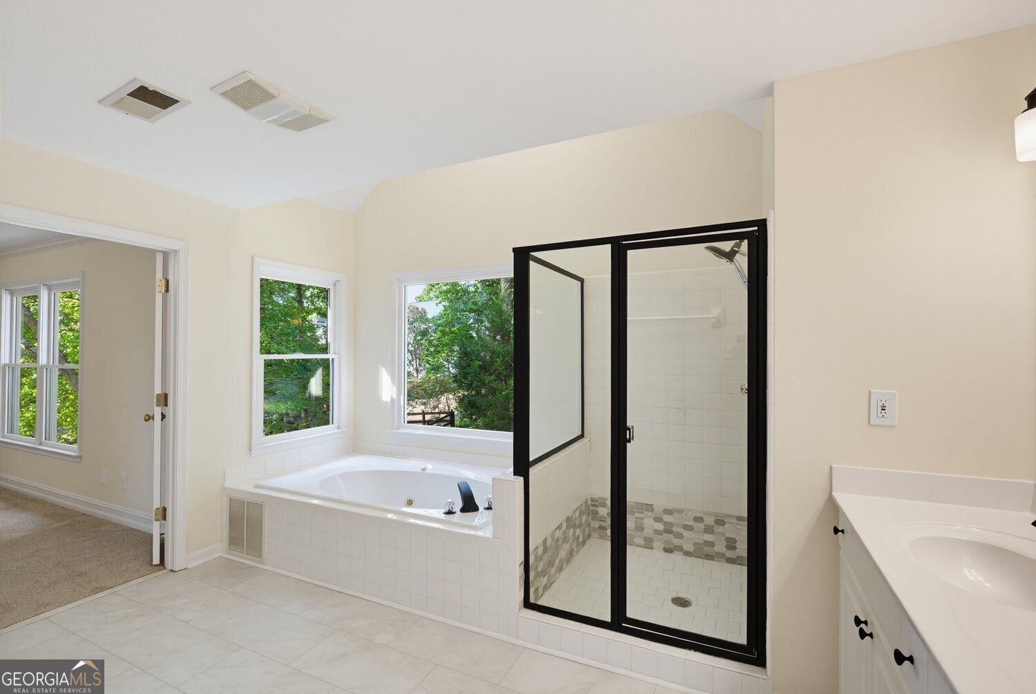 2429 Camden Lake View Nw Property Photo 27