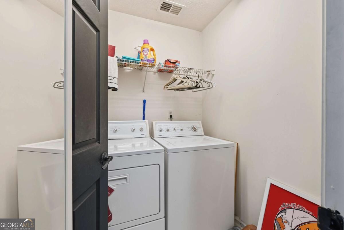 217 Saddleview Trail Property Photo 11