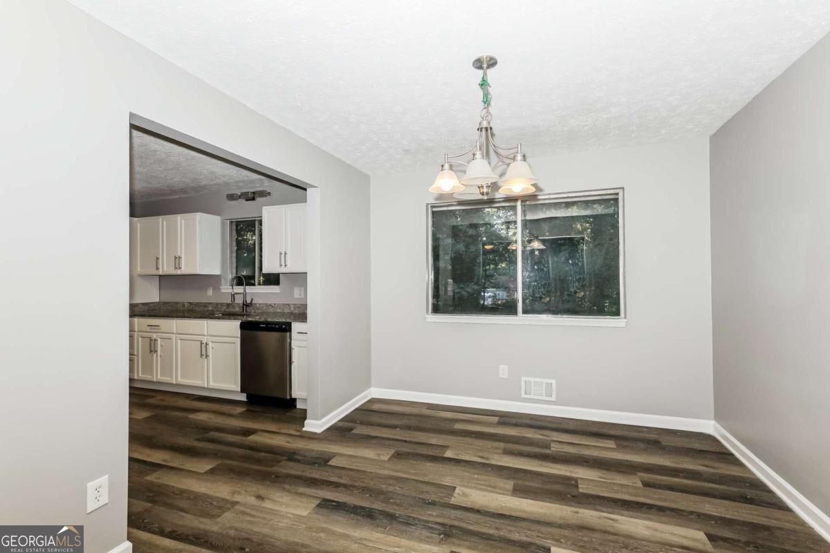 2734 Noahs Ark Road Property Photo 4