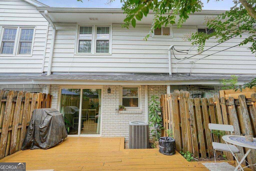 136 Peachtree Memorial Drive Nw Property Photo 33