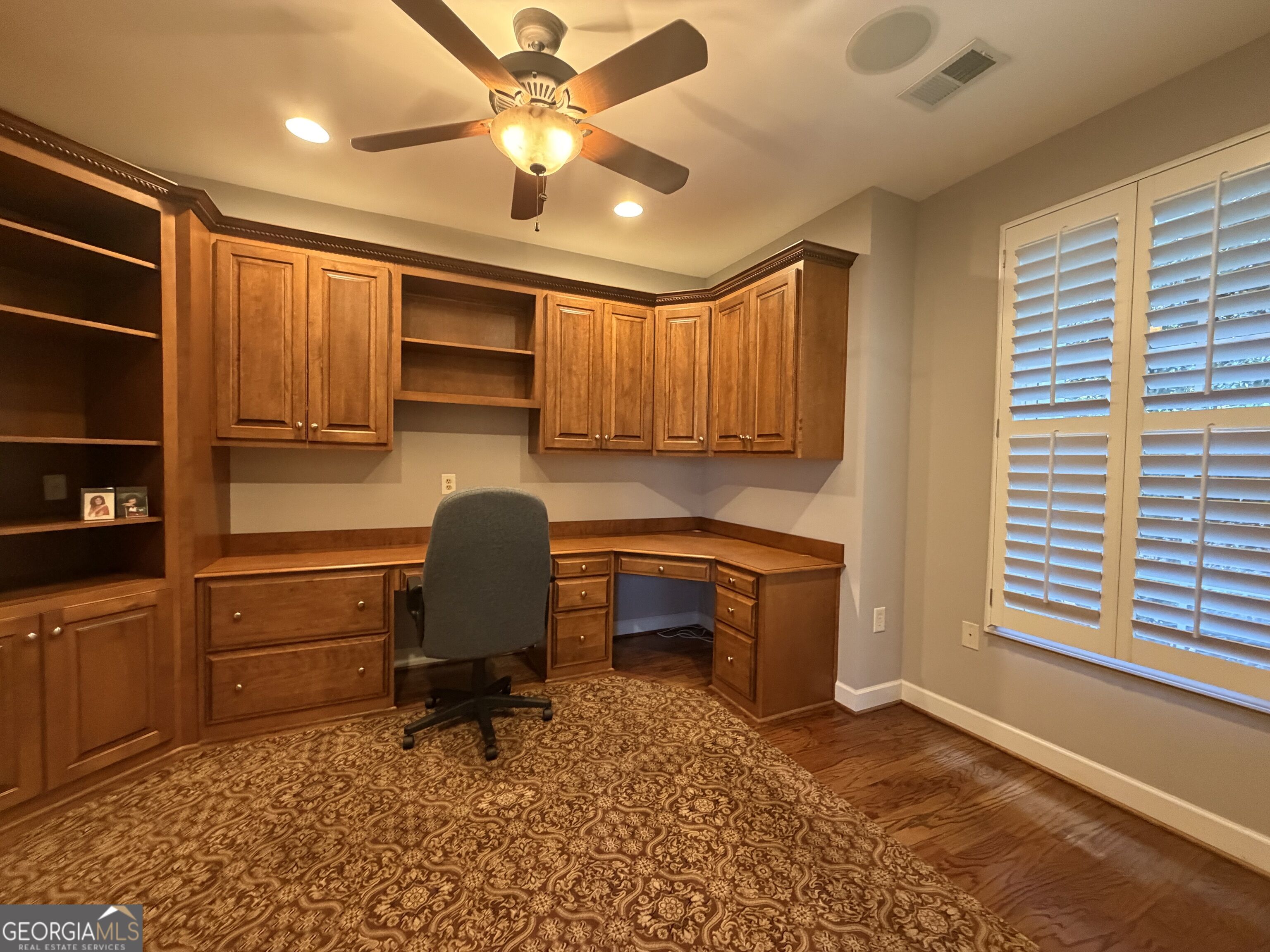 2100 Village Lane Property Photo 12