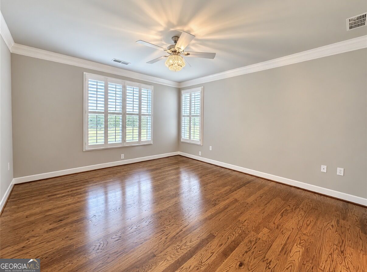 2100 Village Lane Property Photo 14
