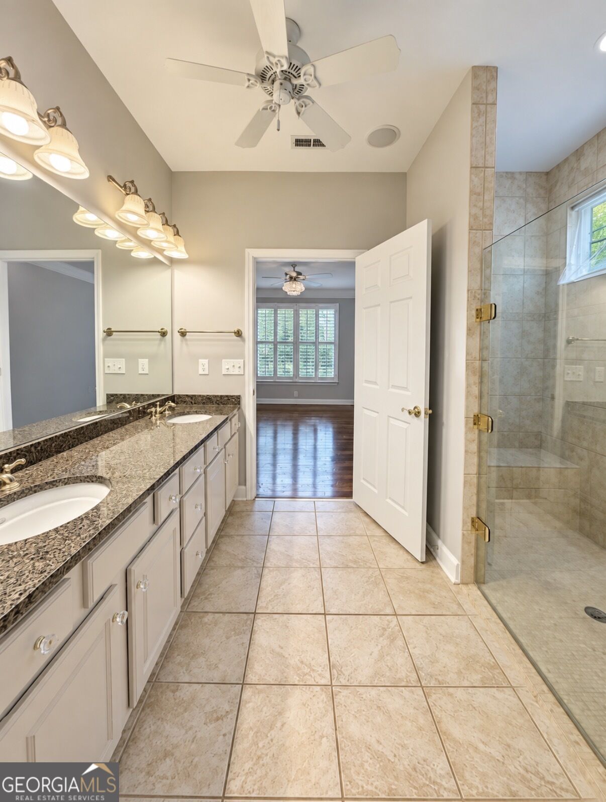 2100 Village Lane Property Photo 15