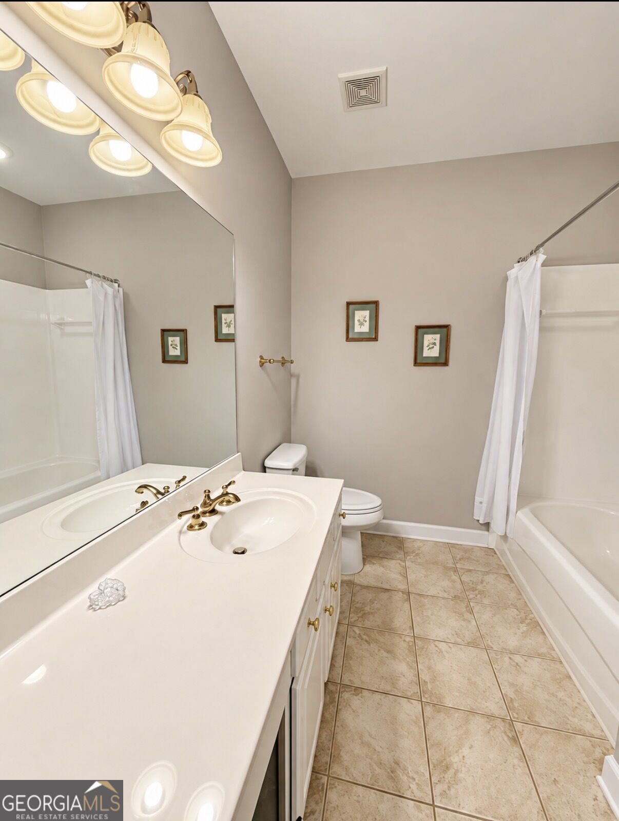 2100 Village Lane Property Photo 19