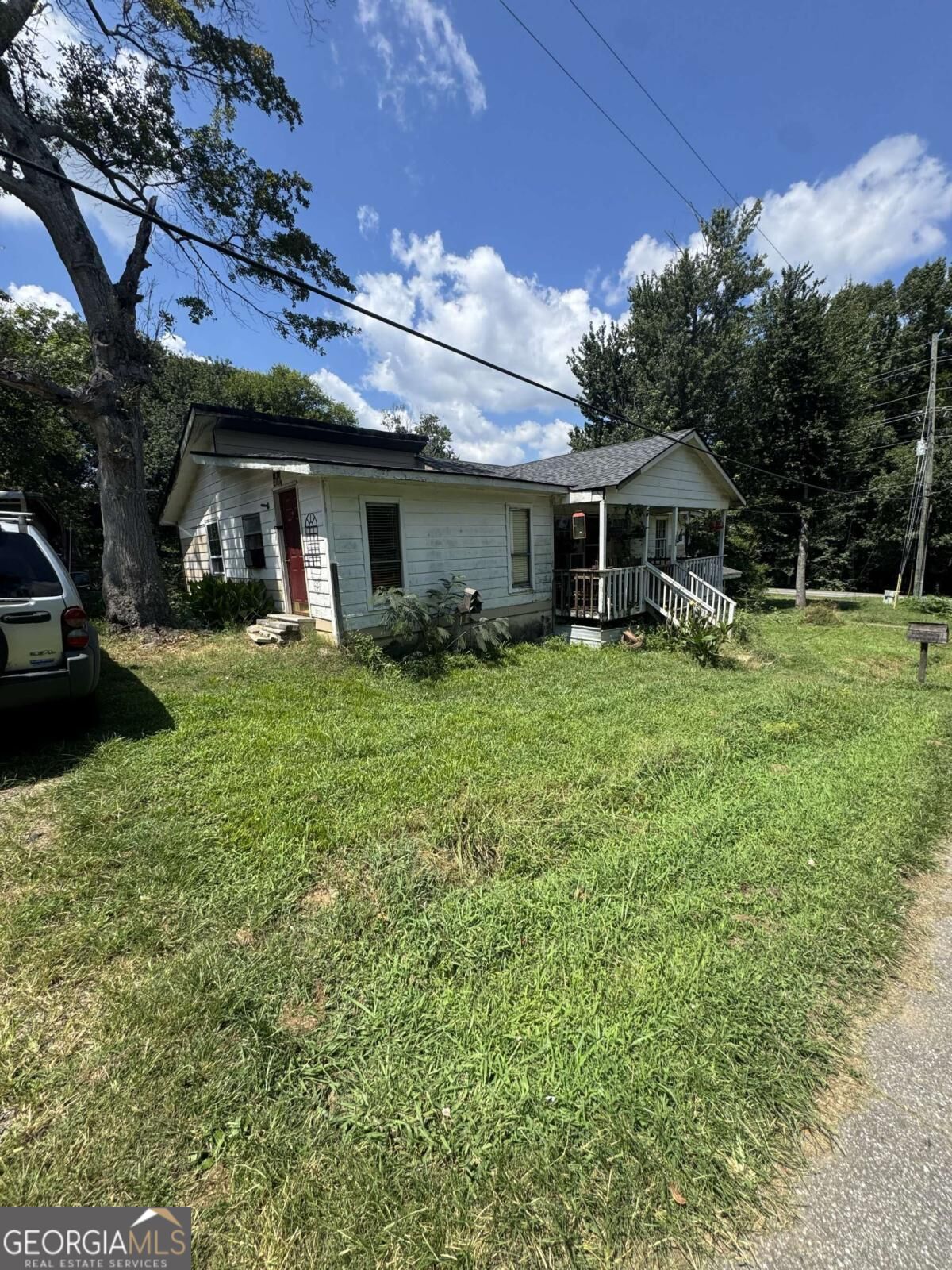 102 Oak Drive Se Property Photo 1