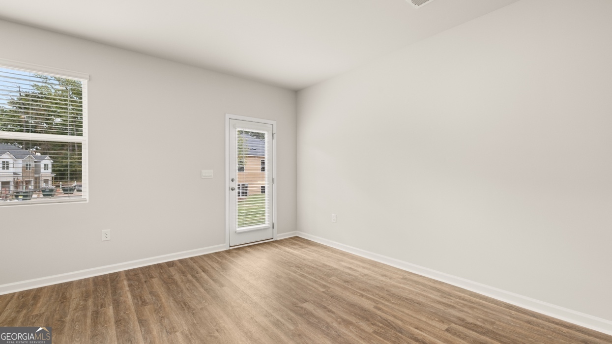 2235 Windward Road Property Photo 11