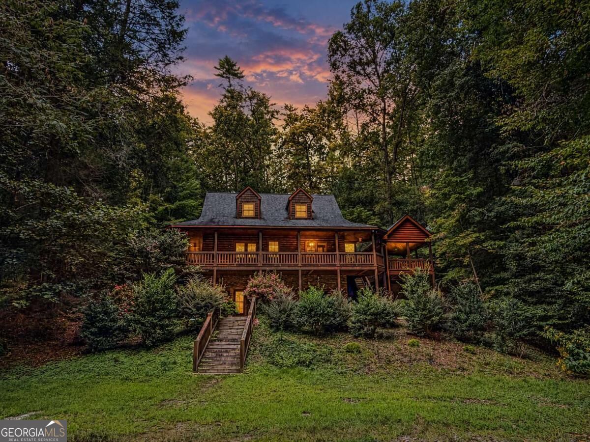 525 Gallery Court Property Photo 3