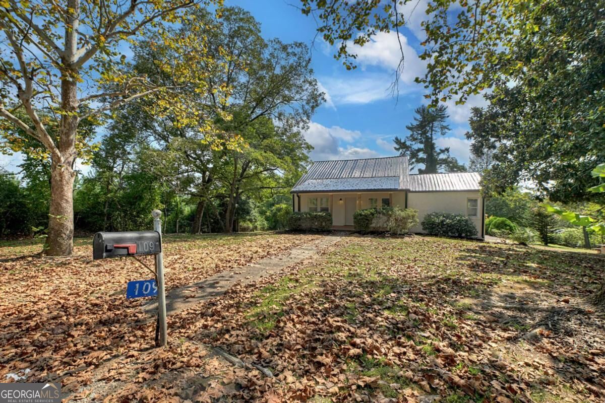 109 Lavista Drive Property Photo 3