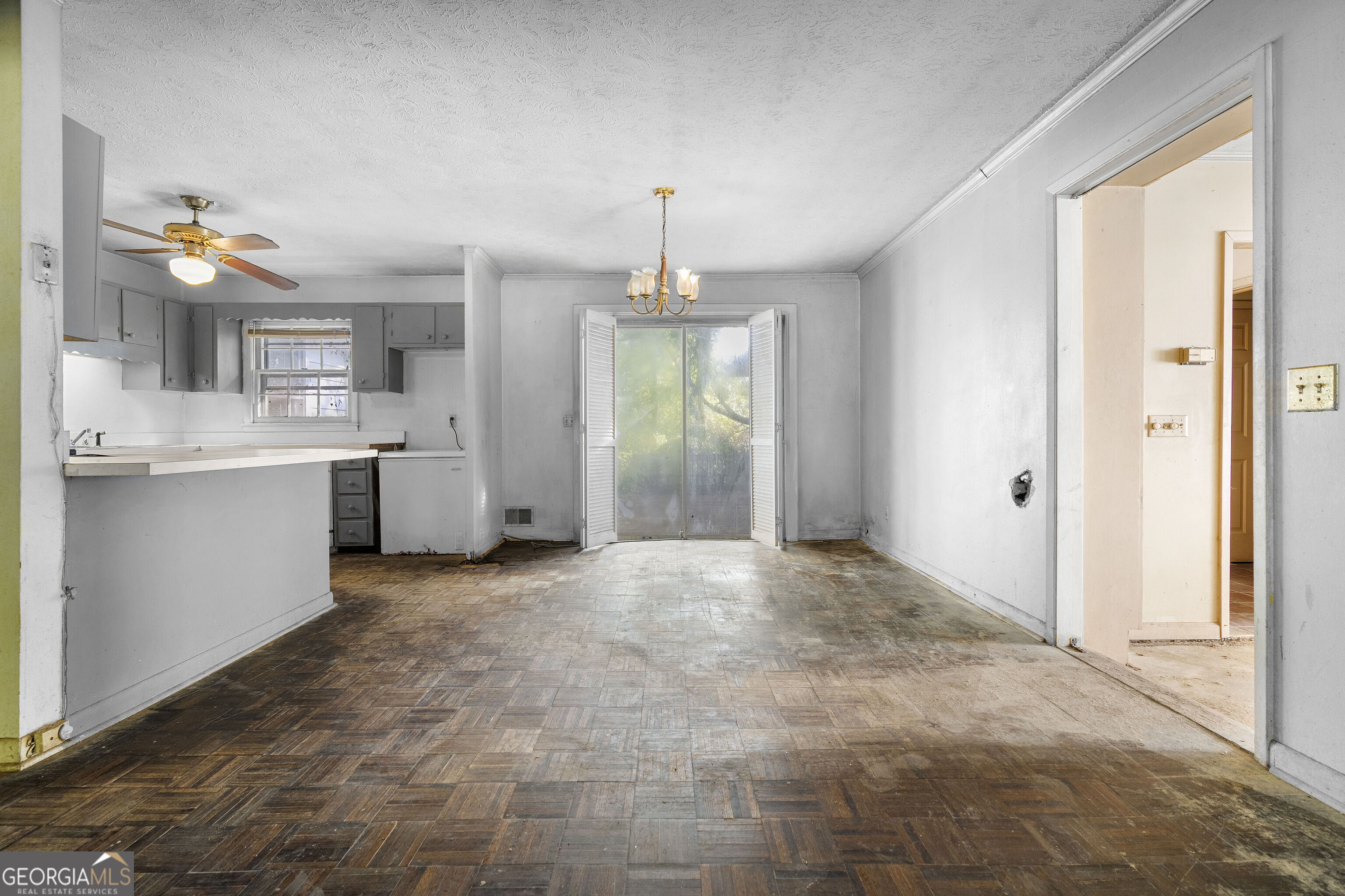 111 Candy Circle Property Photo 4