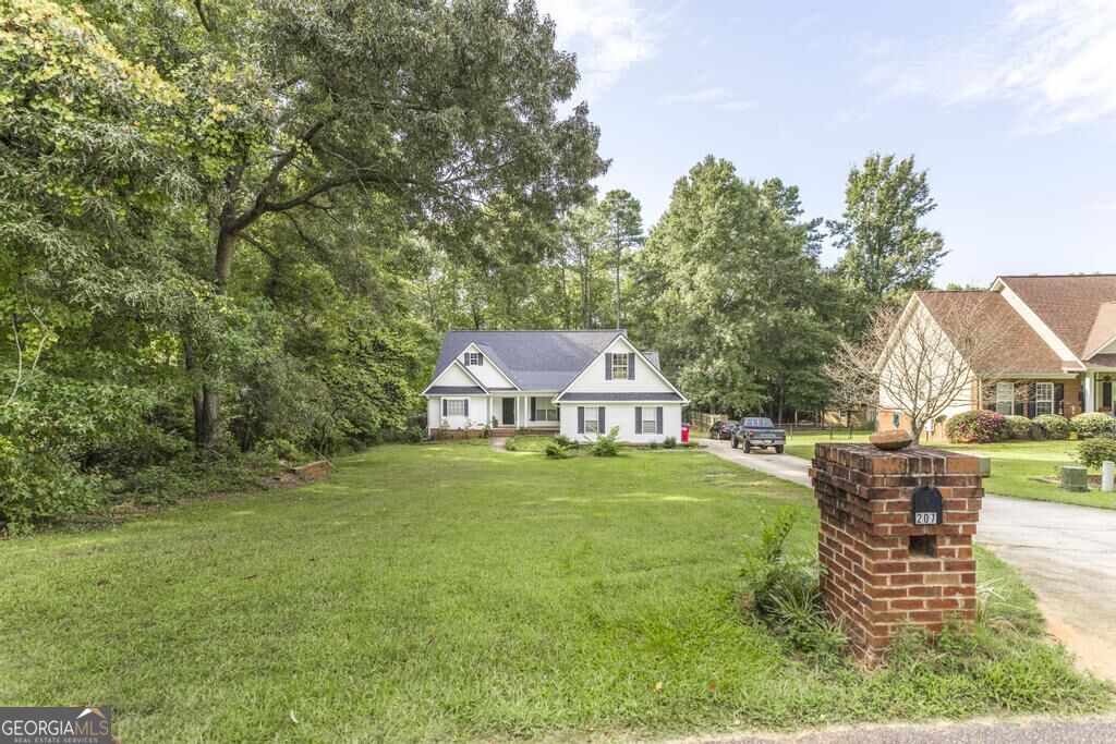 207 Crestview Trace Property Photo 1