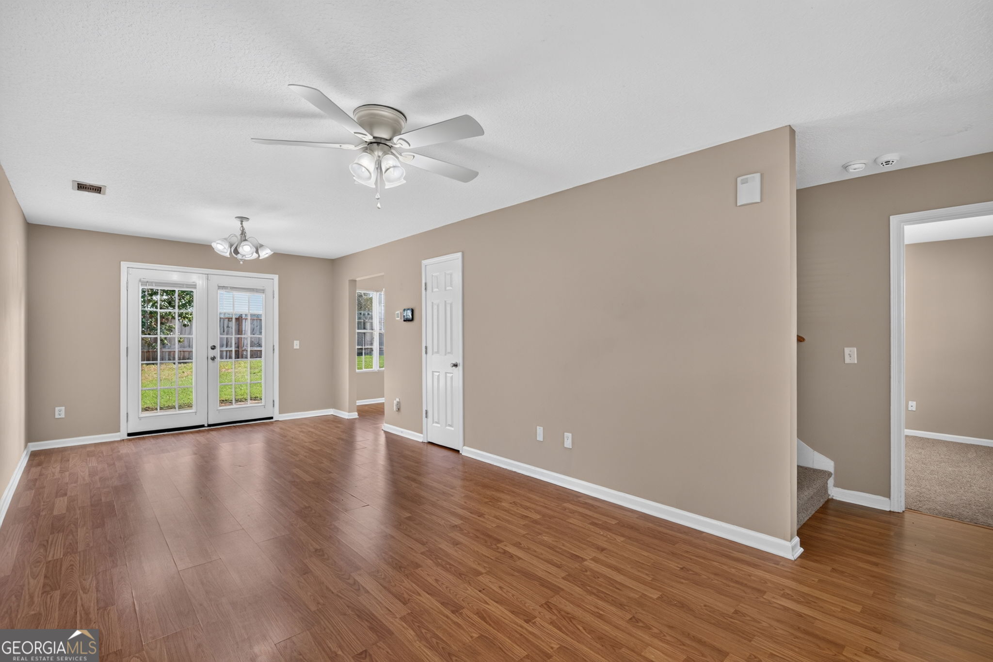 5001 Scotch Pine Avenue Property Photo 18