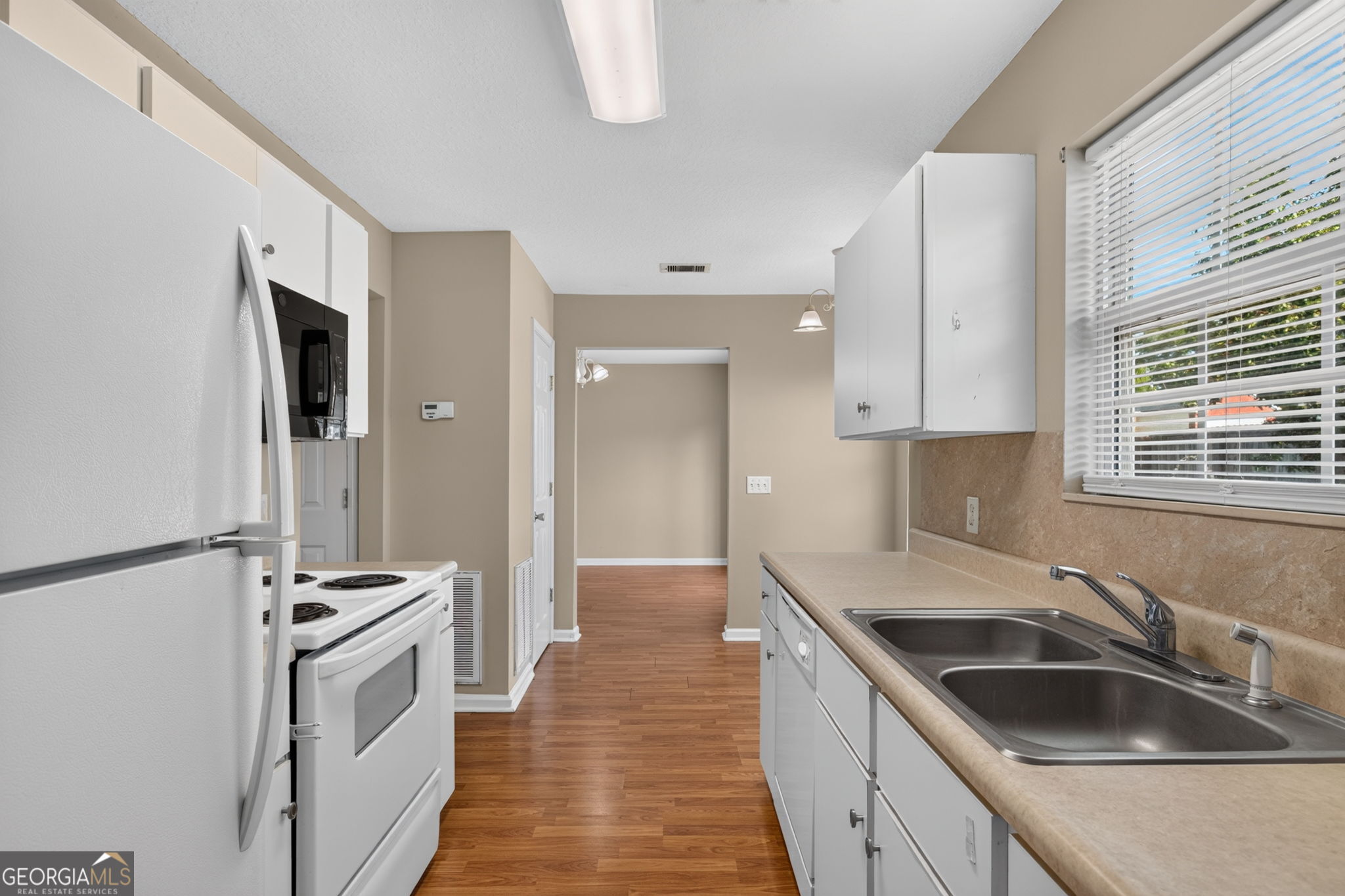 5001 Scotch Pine Avenue Property Photo 26