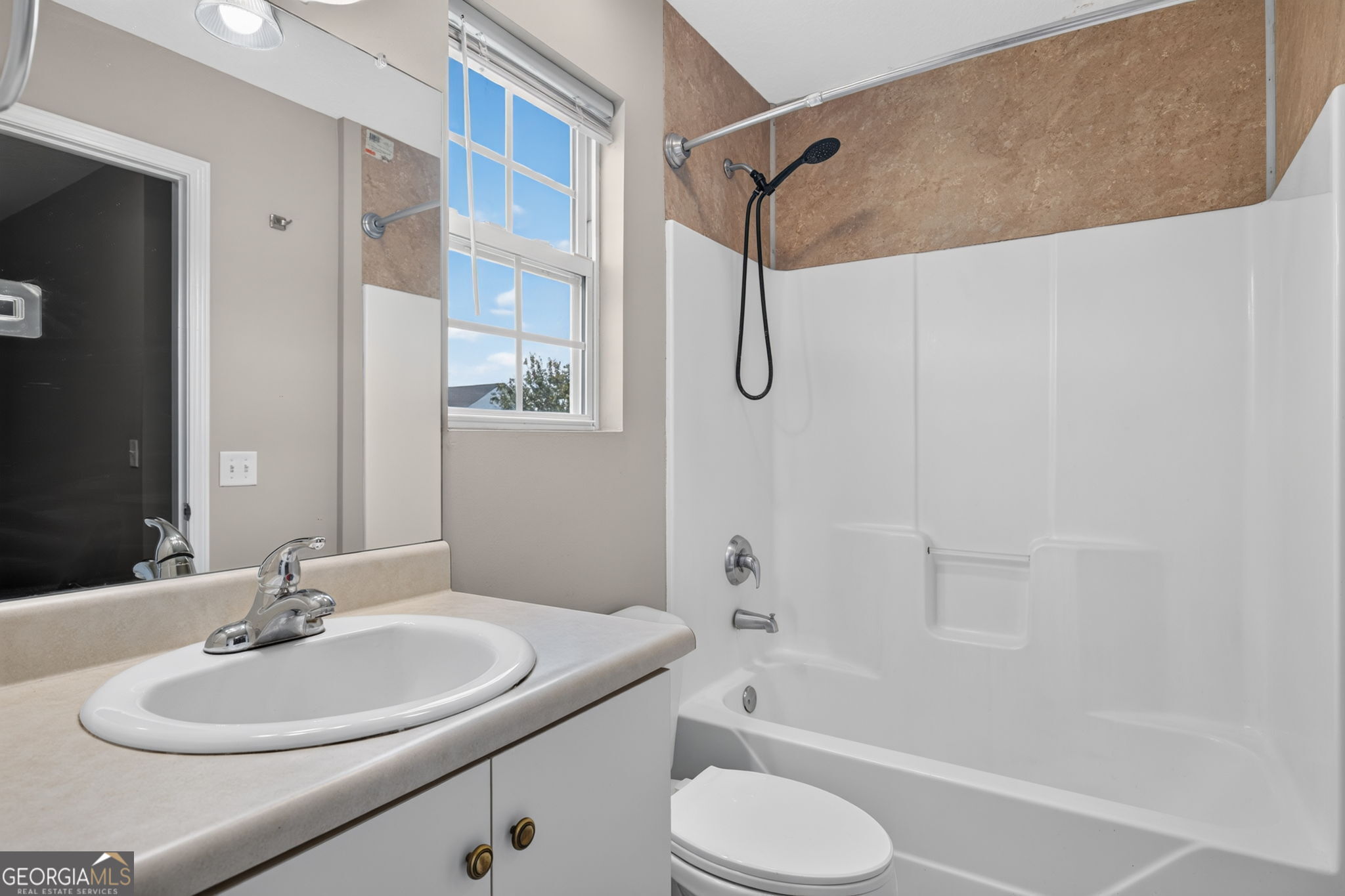 5001 Scotch Pine Avenue Property Photo 37
