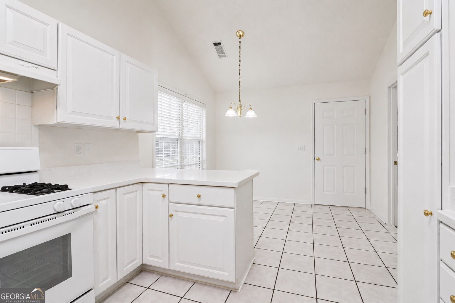 7105 Timberbrooke Drive Property Photo 10