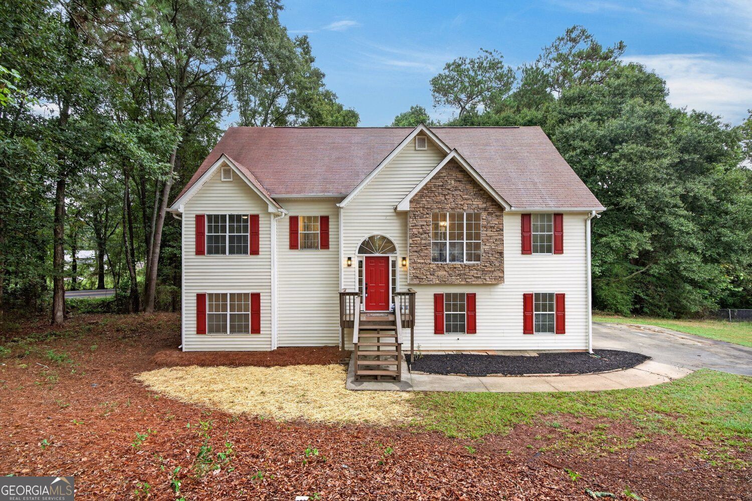 202 Whistleville Court Property Photo 1