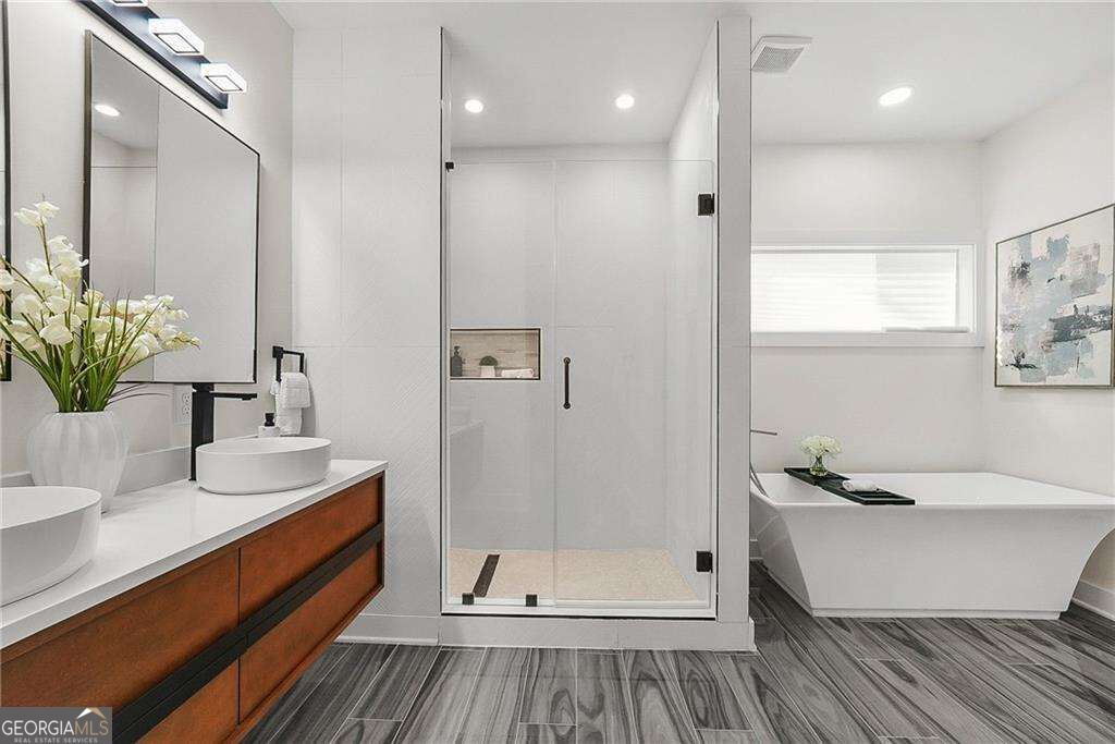 2847 Forrest Hills Drive Sw Property Photo 15