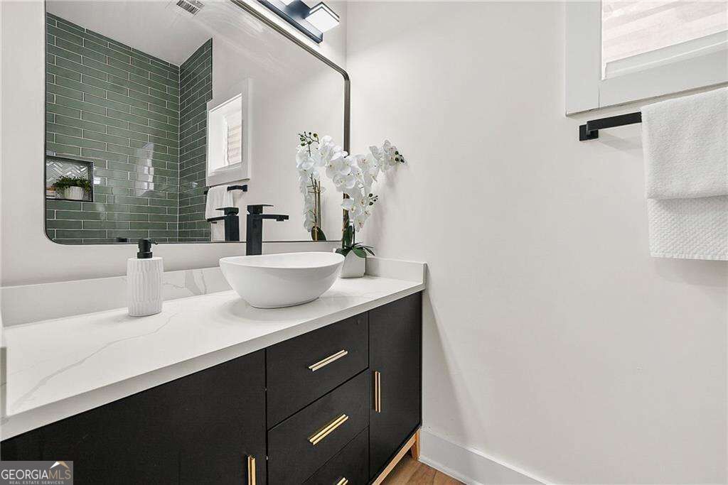 2847 Forrest Hills Drive Sw Property Photo 21