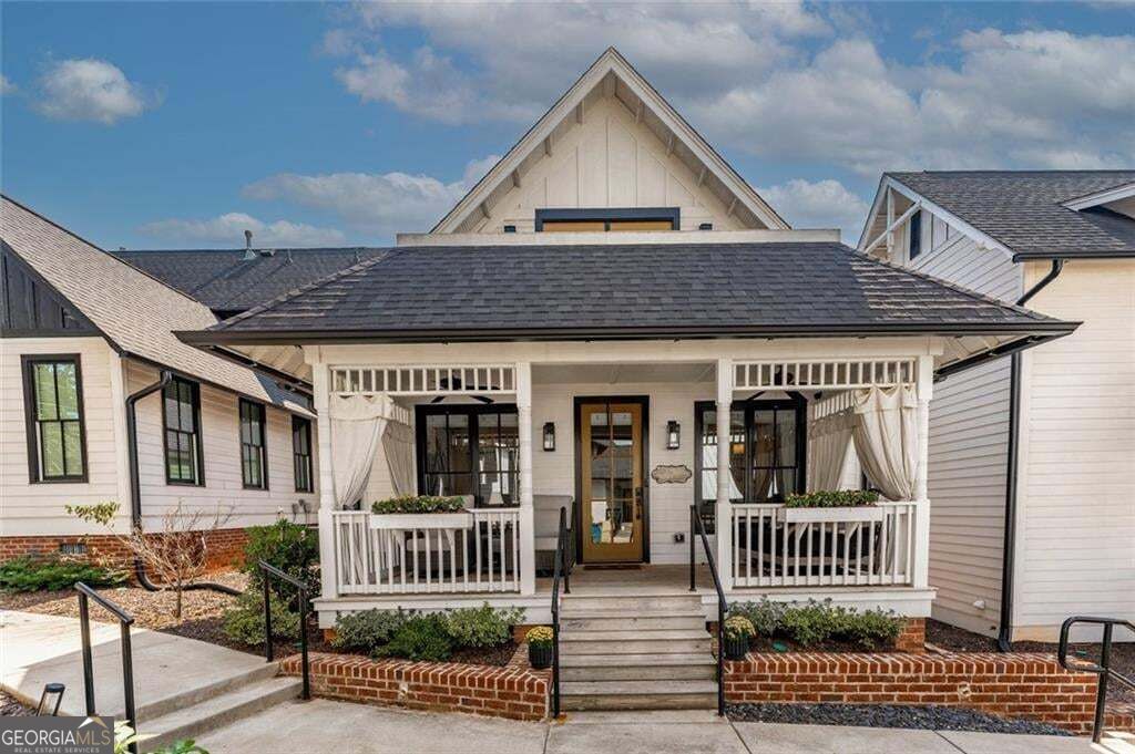 1904 Galt Commons Nw Property Photo 1