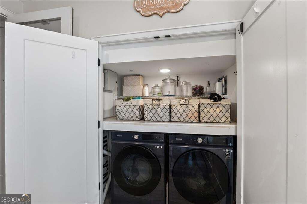 1904 Galt Commons Nw Property Photo 44