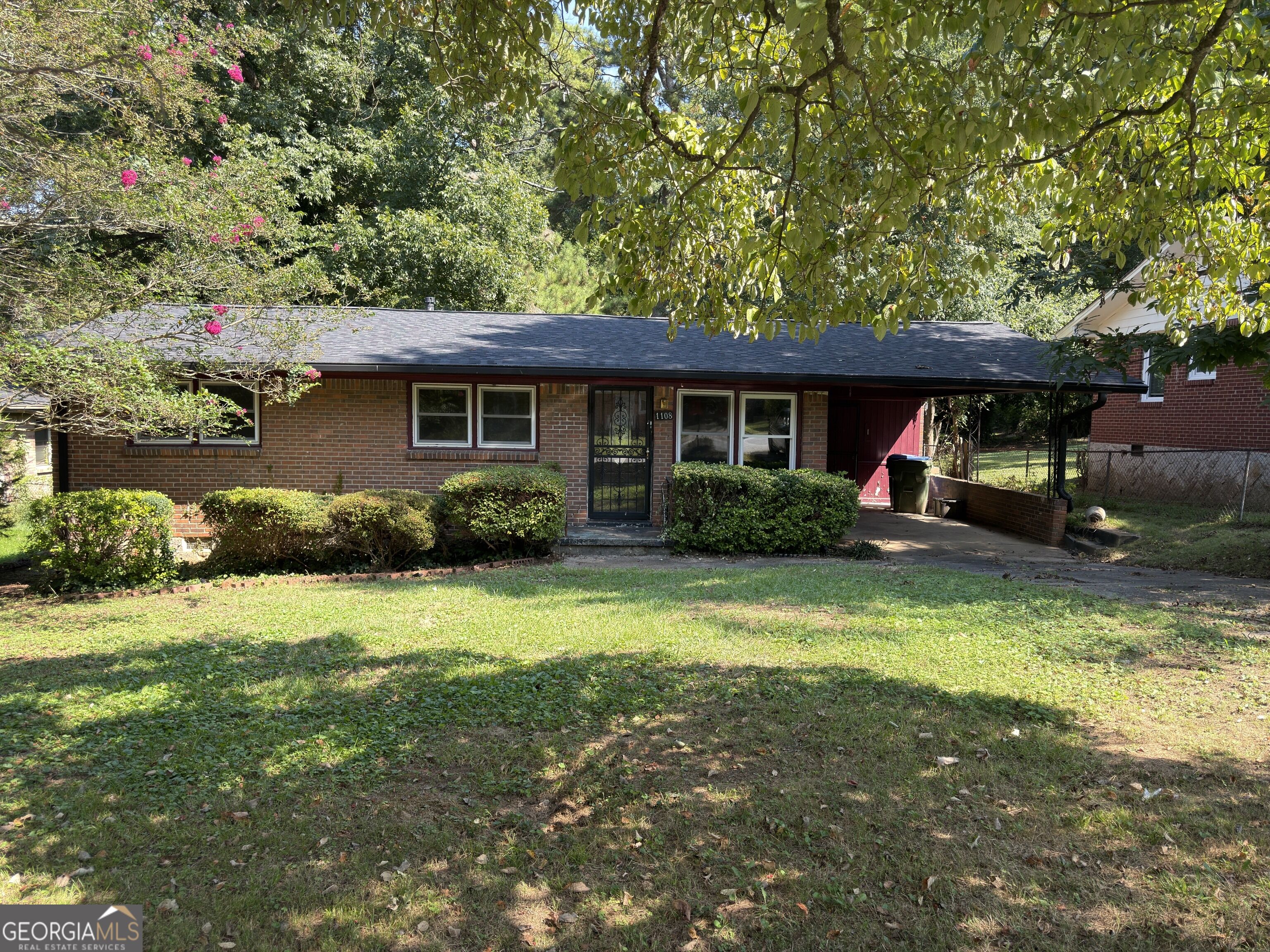 1108 Indale Place Sw Property Photo 2