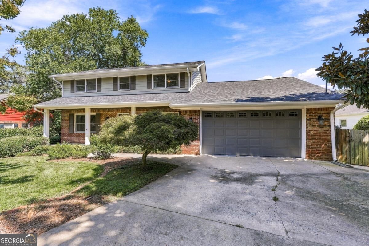 1582 Riverside Drive Property Photo 1