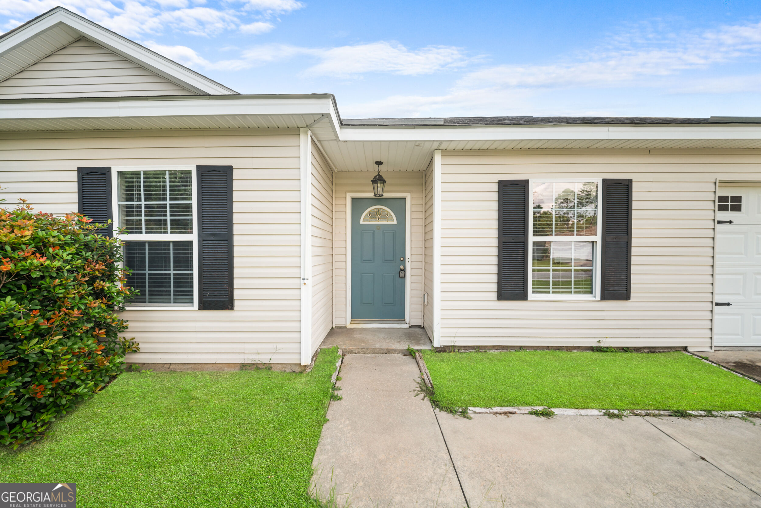 9020 Whispering Pines Boulevard Property Photo 4