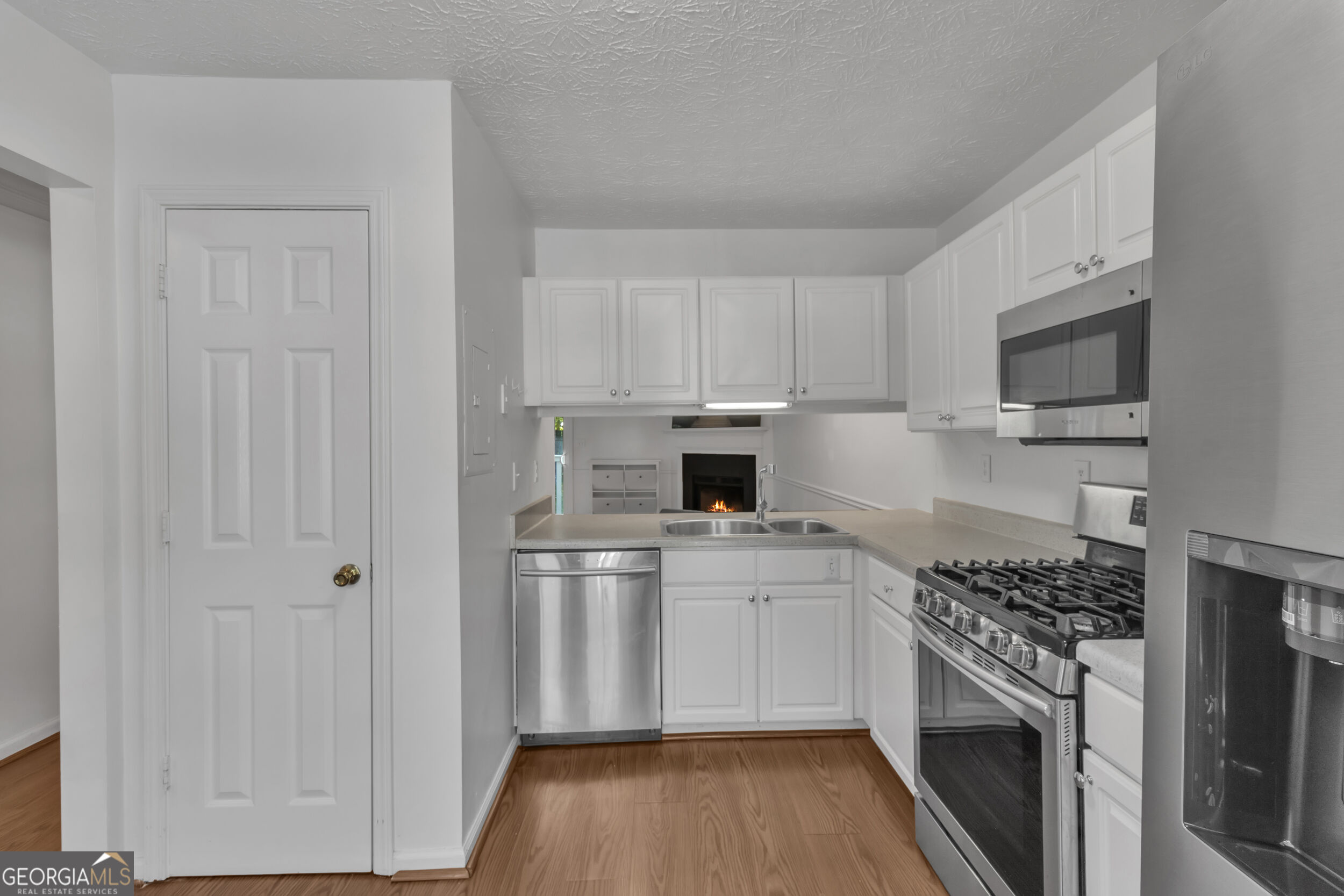 3030 Jester Court Property Photo 6