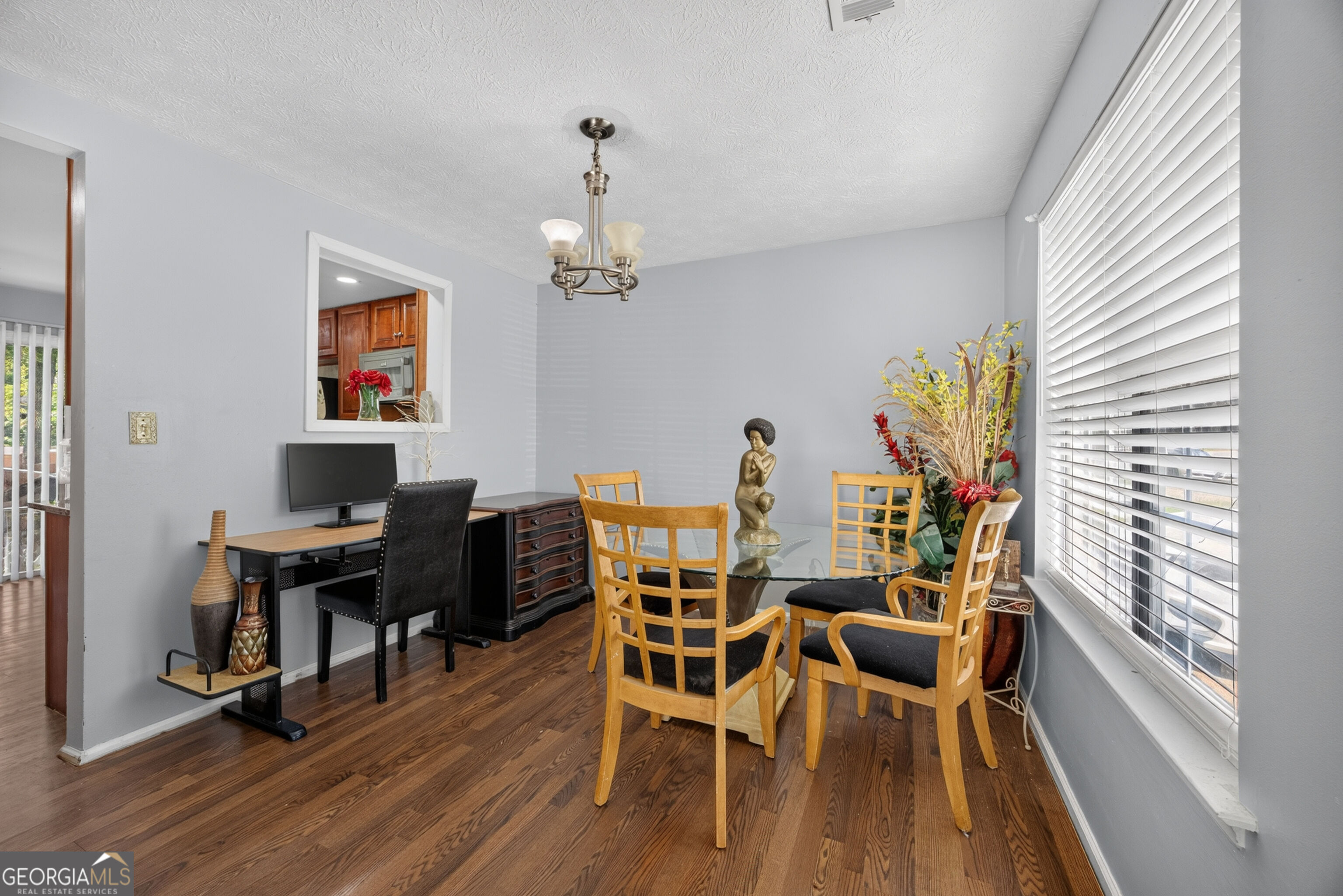 1395 Ling Drive Property Photo 5