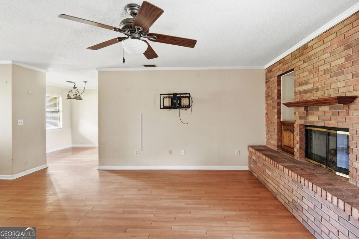149 Lake View Circle Property Photo 4