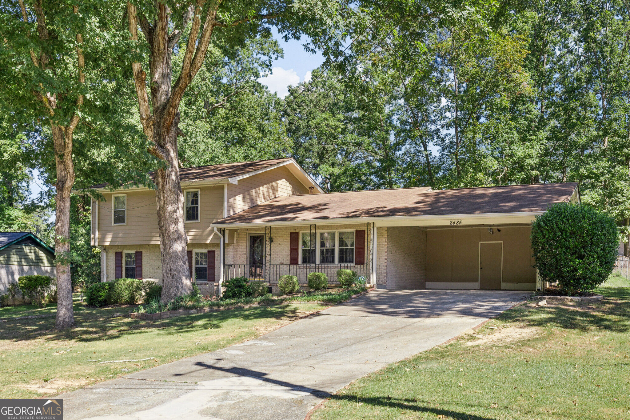 2485 HALLIE MILL Road Property Photo 1