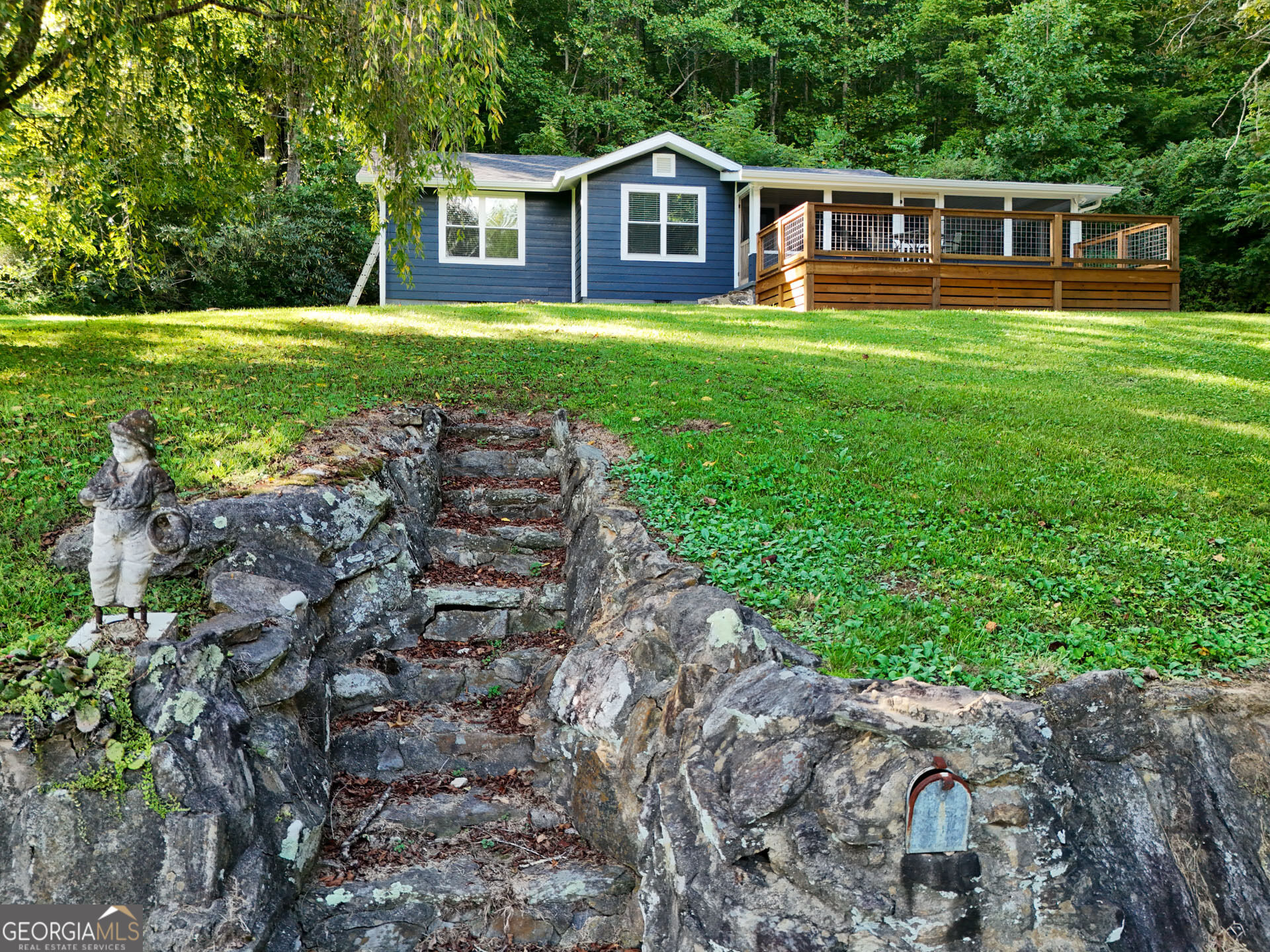 5093 Wolffork Road Property Photo 2