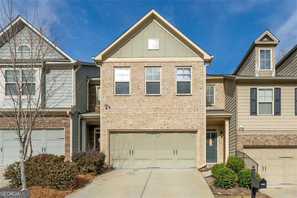 2462 Whiteoak Run SE # 18 Property Photo 1