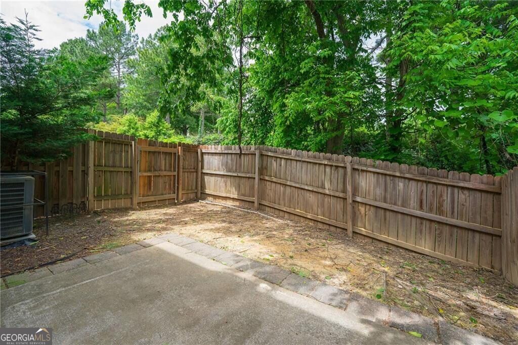 2462 Whiteoak Run Se # 18 Property Photo 10