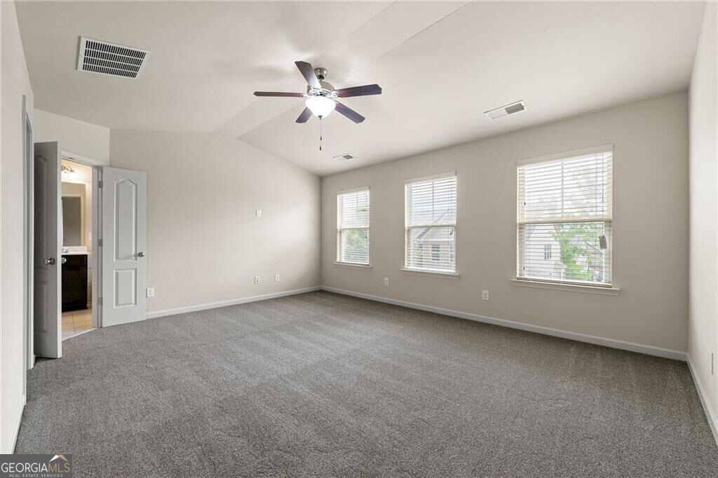 2462 Whiteoak Run Se # 18 Property Photo 12