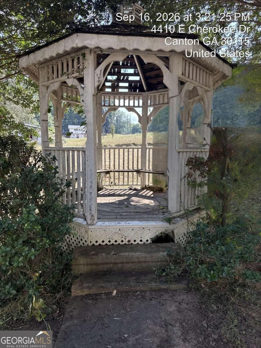 4470 E Cherokee Drive Property Photo 14