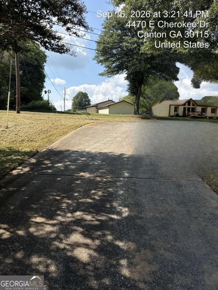 4470 E Cherokee Drive Property Photo 15