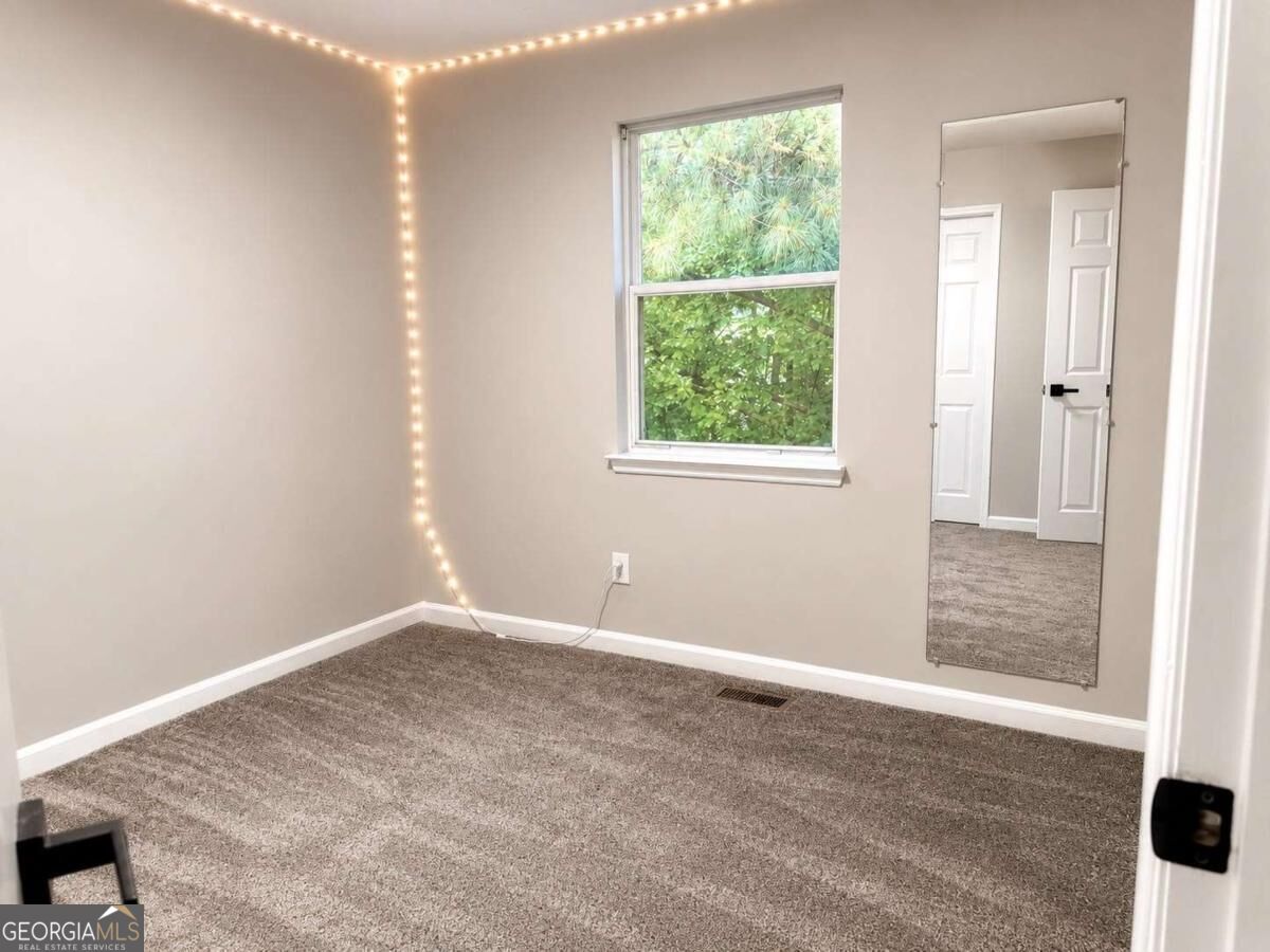 10535 Virginia Pine Lane Property Photo 8
