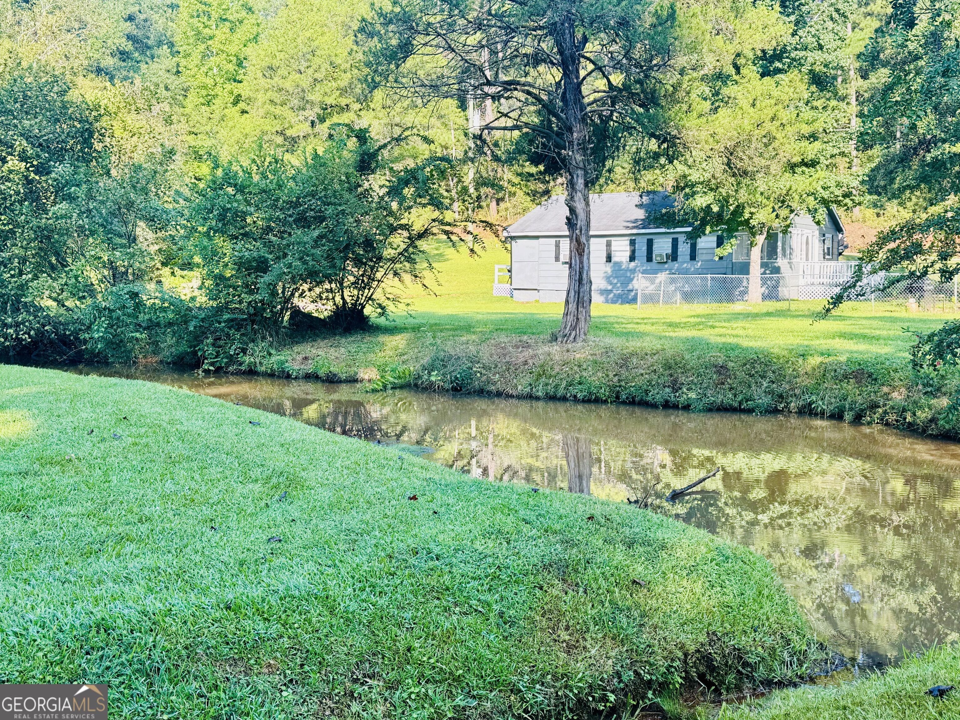 482 E Pine Lake Drive Property Photo 3