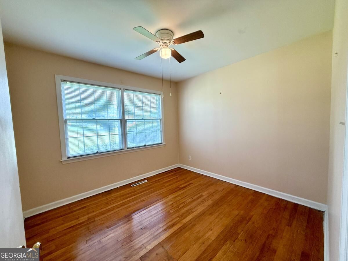 506 E 26th Avenue Property Photo 16