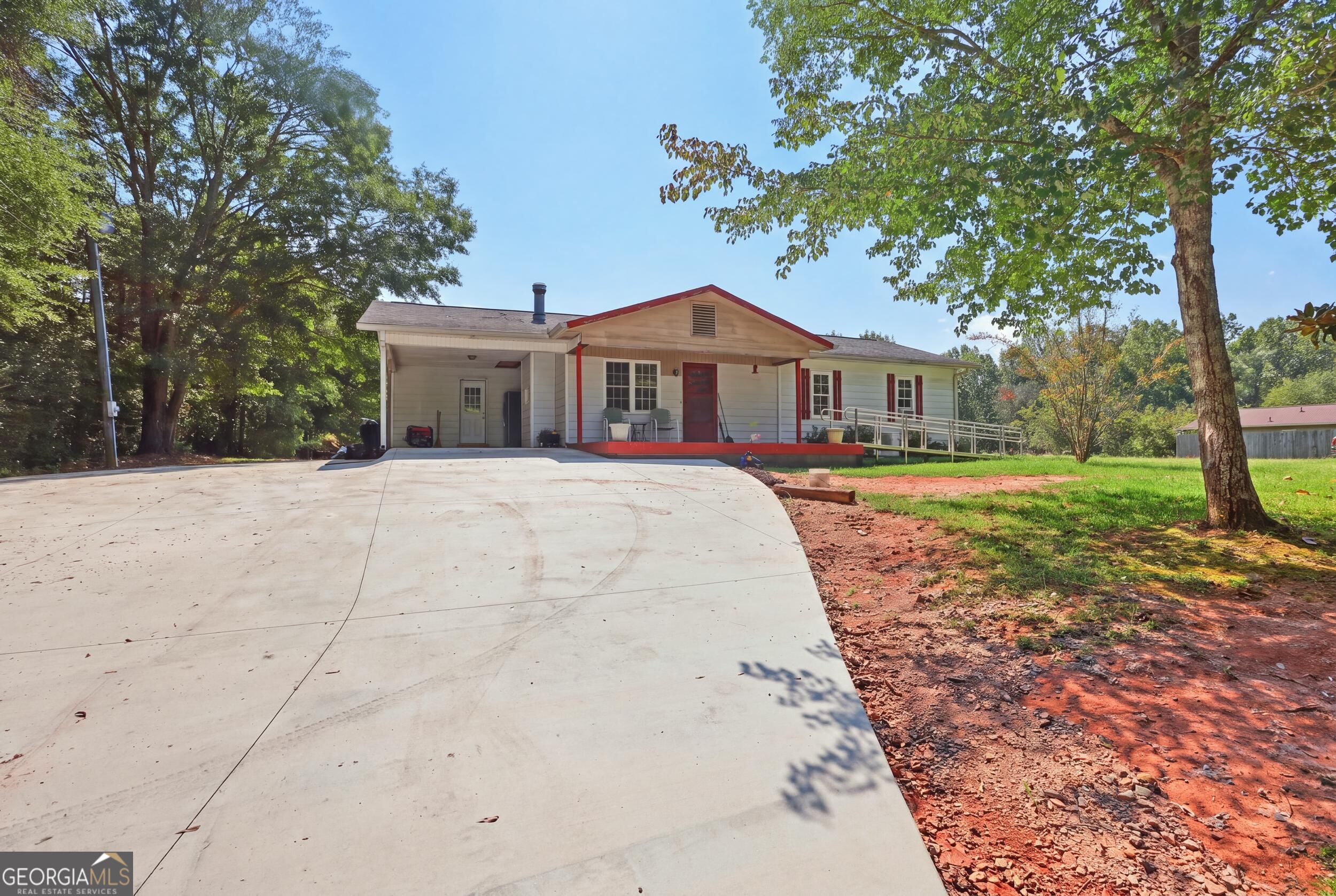 282 Wall Bridge Road Property Photo 1